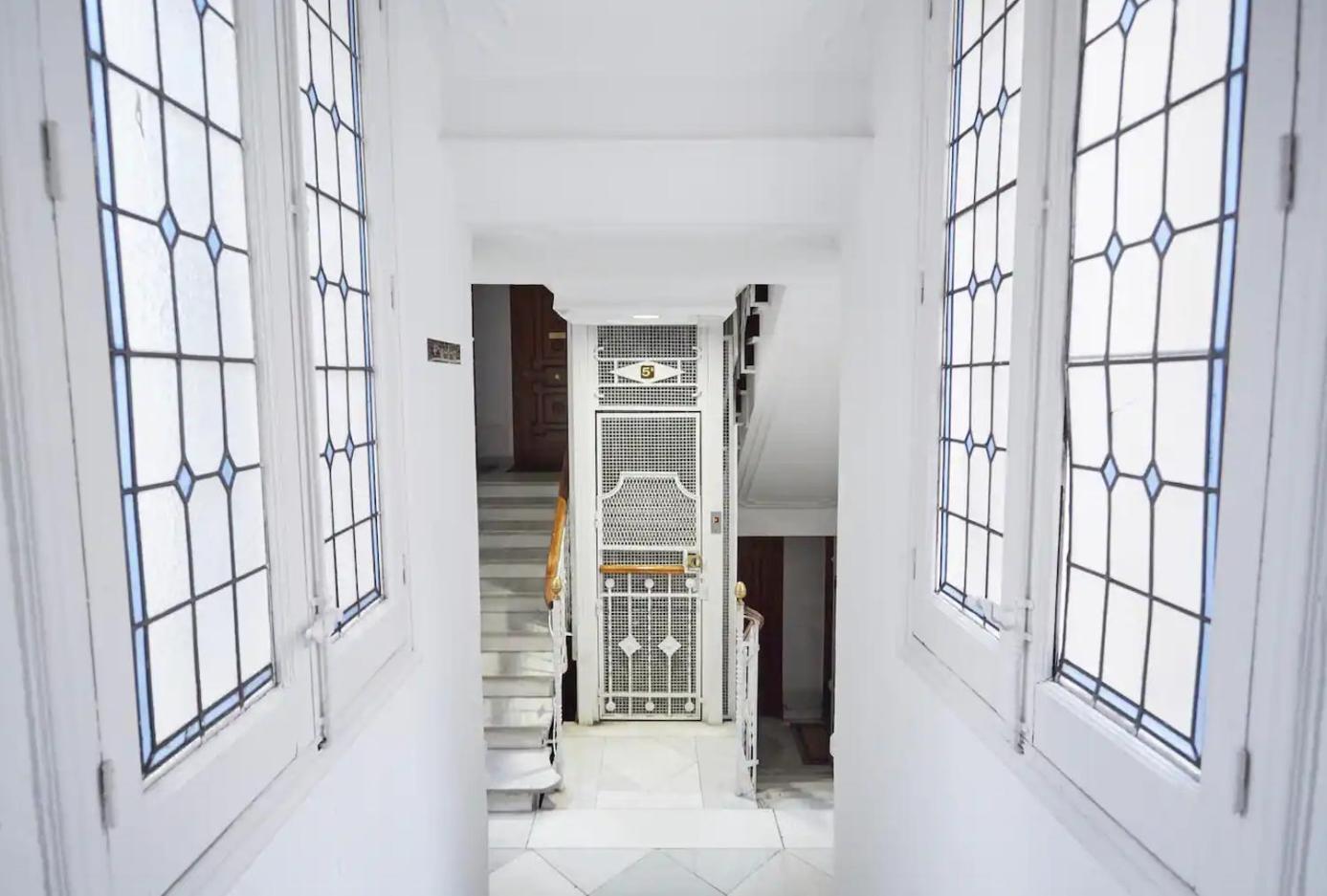 Estudio Con Vistas Alcalaretiro Madrid Exteriör bild