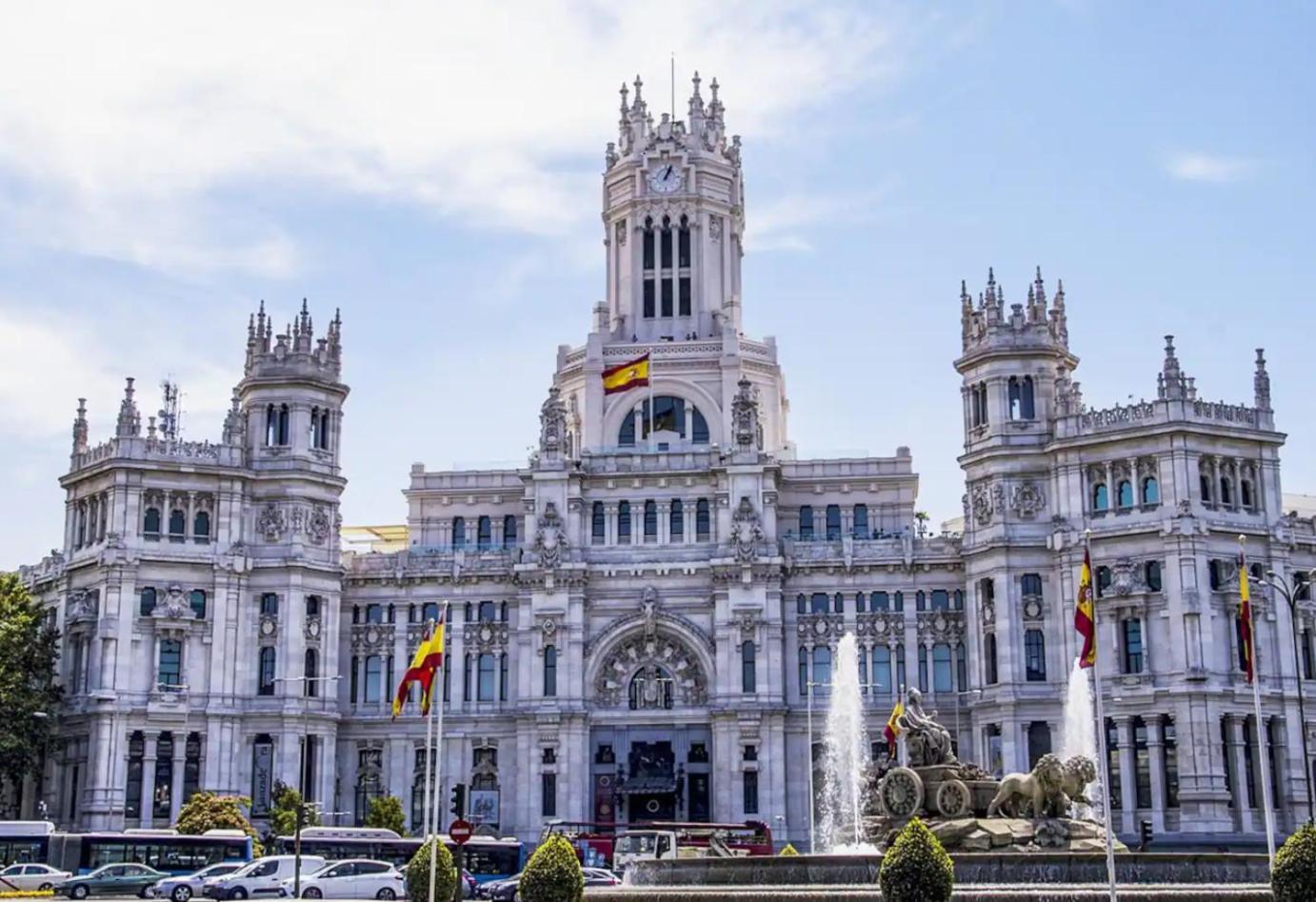 Estudio Con Vistas Alcalaretiro Madrid Exteriör bild